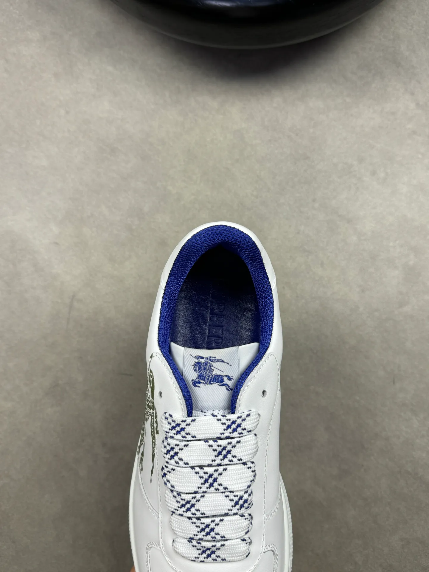 p420💰Men's shoes [BURBERRY] Burberry - High-end quality original order 🔍🔍🔍 - Upper: imported 🔝 Napa calfskin, 3D color printed brand totem on shoe body, tongue brand cloth label, heel air-pressure brand totem - Inner: canvas lining, feet; water-dyed cowhide - Outsole: ultra-light TPR rubber; two-color molded outsole -Ultra-high quality control and fine workmanship: outstanding (high-end, extravagance, grade) -Size: 38-44 (45, 46, can be customized)